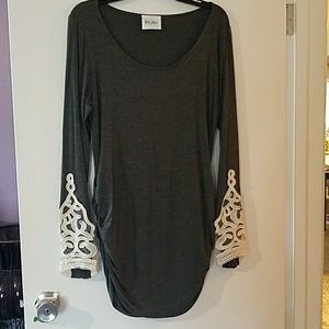 Grey tunic long sleeve white lace sleeve d…